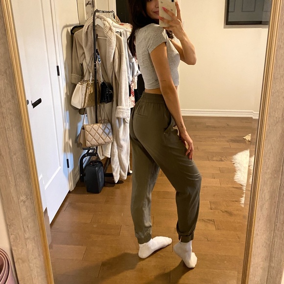 DYNAMITE GREEN PANTS - Picture 2 of 6